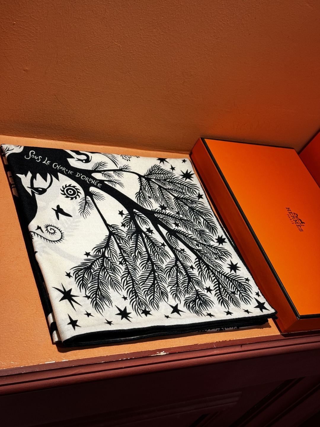 羊绒新款🆕👏👏买了都说好看‼️推荐💕爱马仕双面同色羊绒方巾【玛雅森林双面同色140】，顶级工艺超值‼️爱