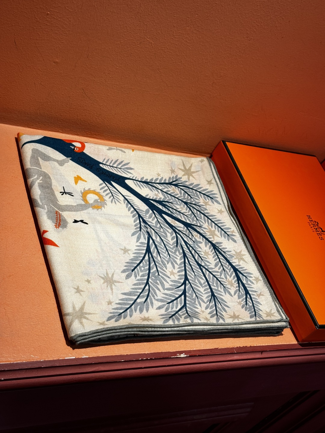 羊绒新款🆕👏👏买了都说好看‼️推荐💕爱马仕双面同色羊绒方巾【玛雅森林双面同色140】，顶级工艺超值‼️爱