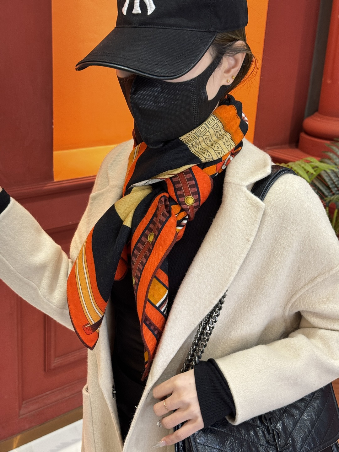 ❄️【双面同色】原单爱马仕140cm丝绒方巾💕 《马术密匙》，十九世纪的商品图录汇集了手工匠们的系列产品