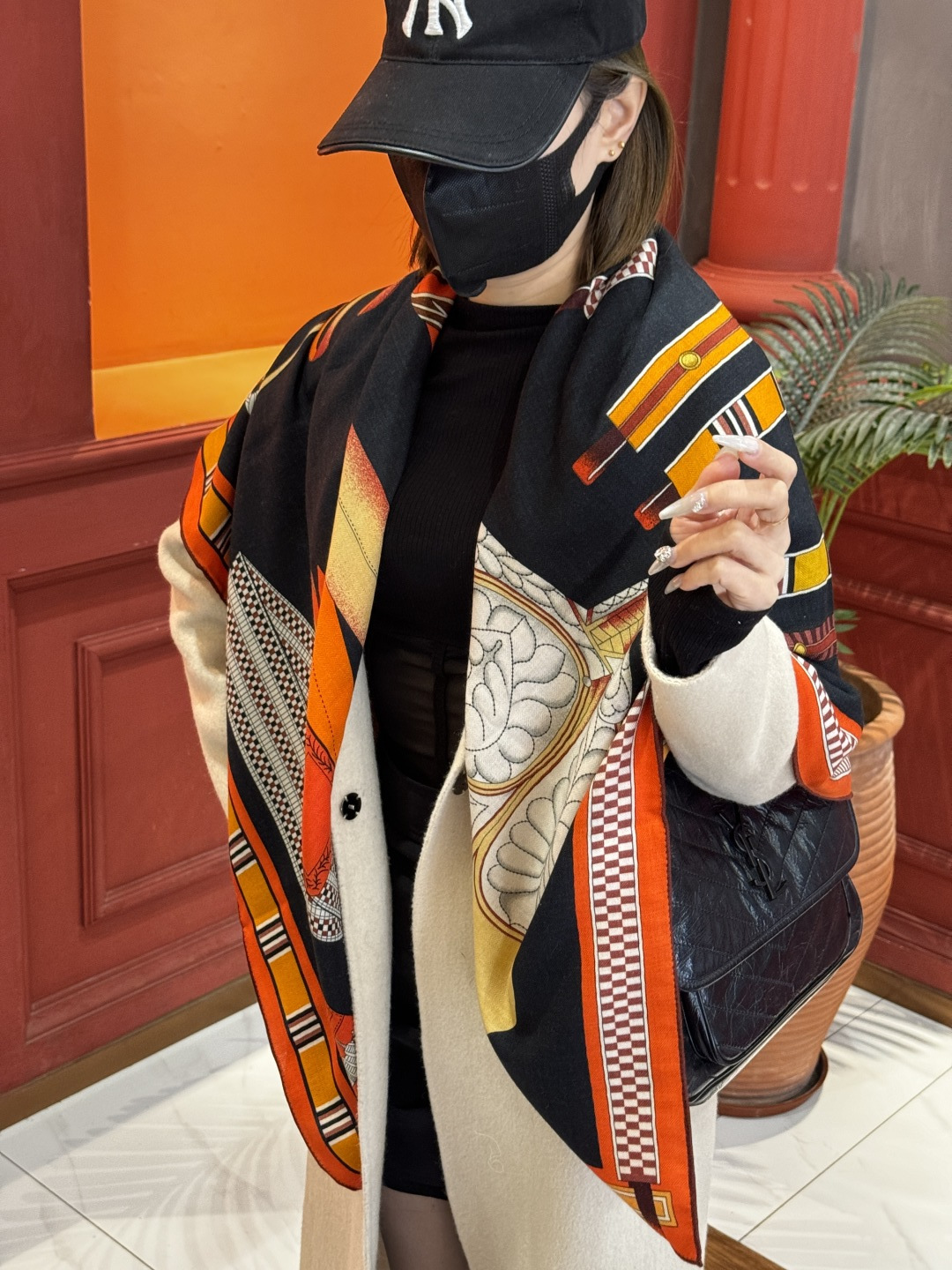 ❄️【双面同色】原单爱马仕140cm丝绒方巾💕 《马术密匙》，十九世纪的商品图录汇集了手工匠们的系列产品