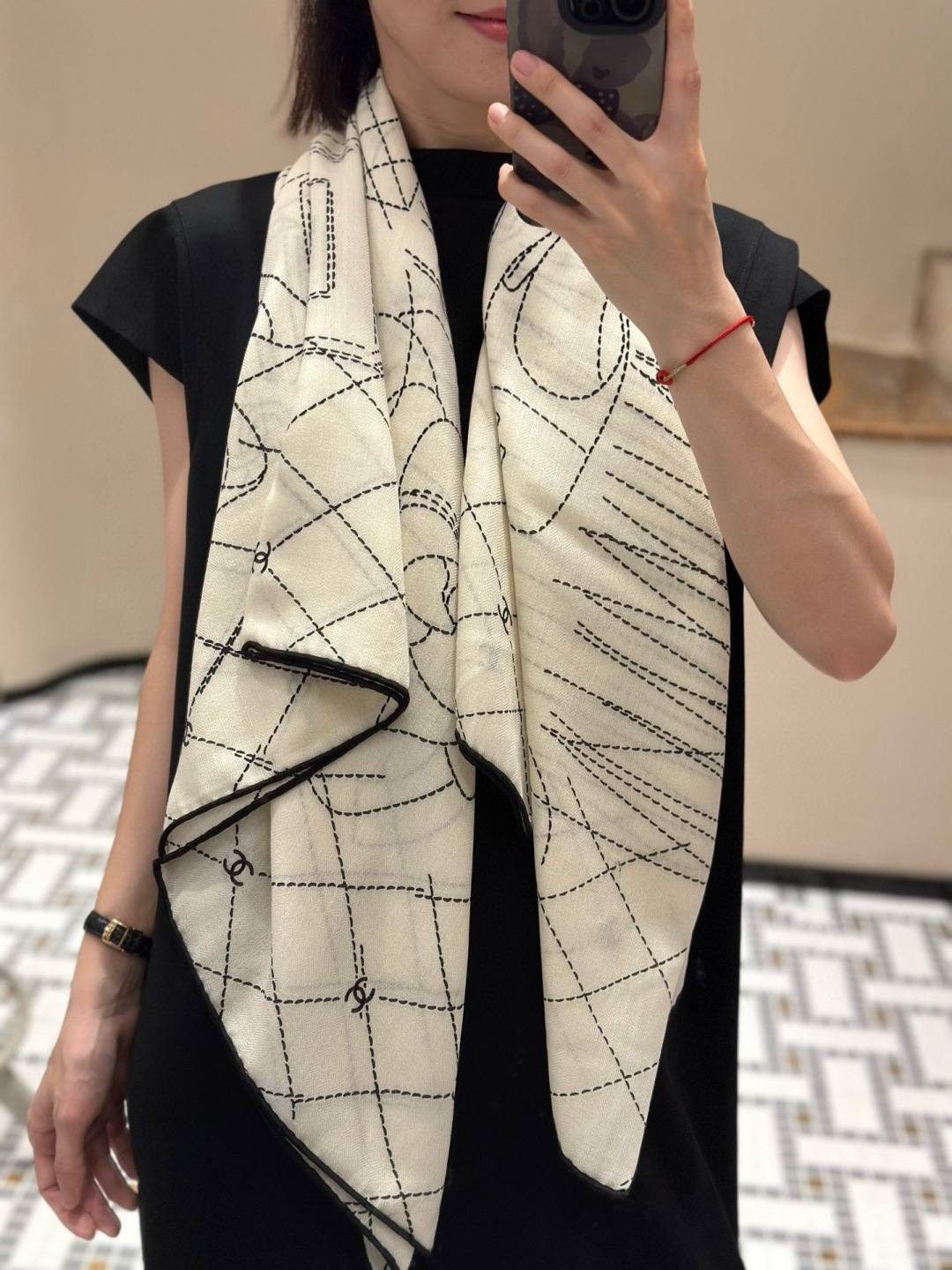 【升级双面同色 加密面料】 上新❤️ 140*140台版印花 黑白二色 高级都市新贵！山茶花的再一次邂逅