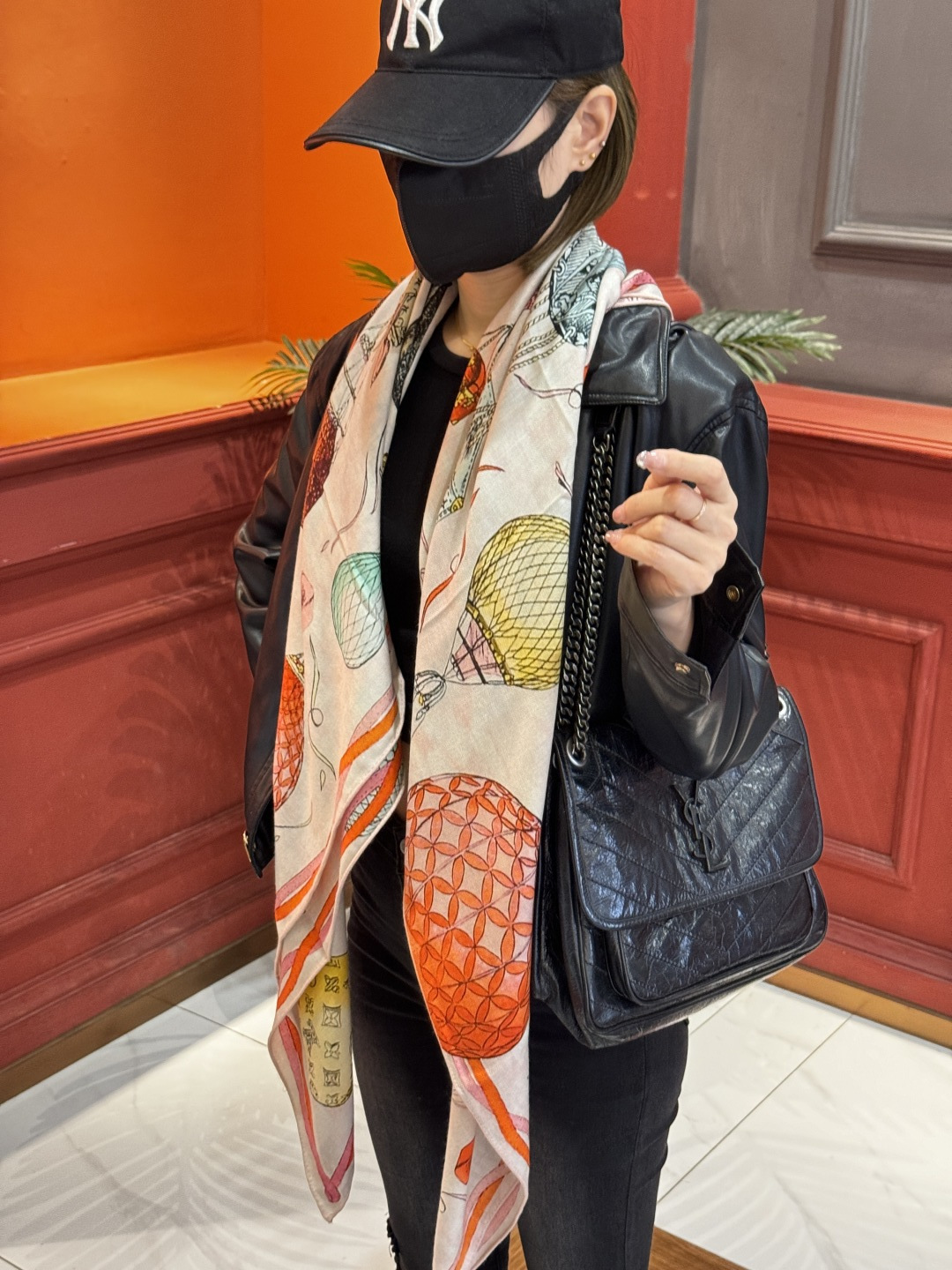 ❄【双面同色】原单Lv140cm丝绒方巾，《热气球》，本款方巾全新加入 U价🉐️ and Away 系列