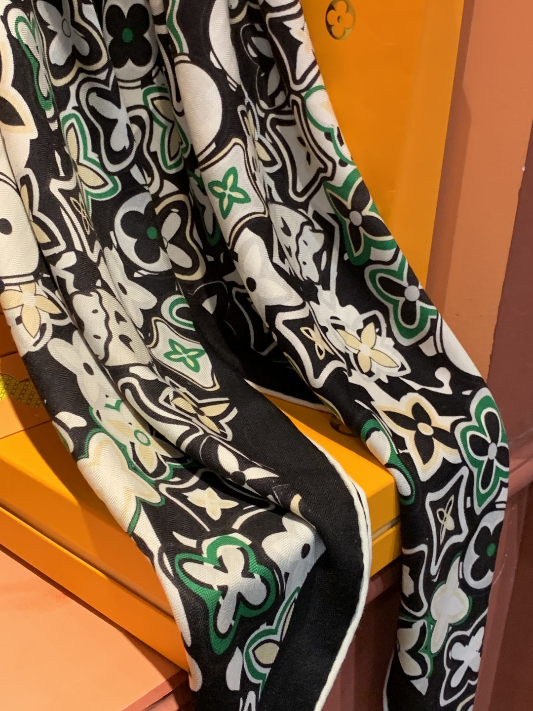 JARDIN DES PLANTES 140双面丝绒～【LV秋冬新品】Jardin Des Plante