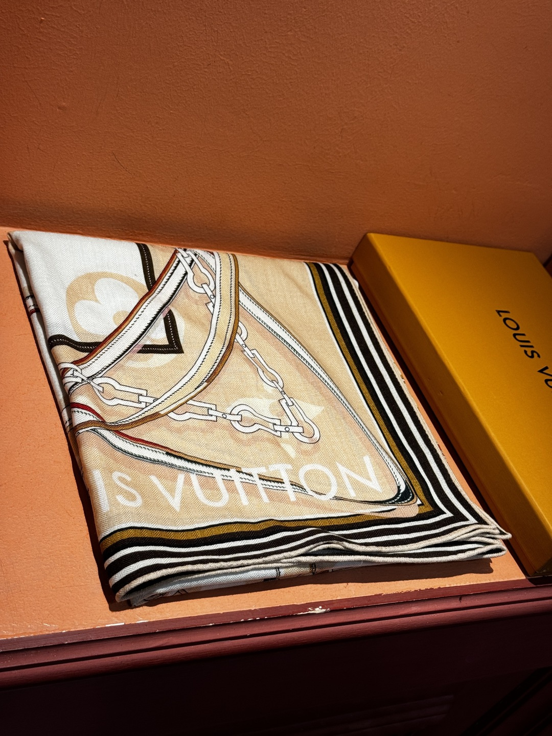 上新❤️ MONOGRAM JACQUARD DENIM140丝绒 方巾 【高定版 双面同色】有些款式他