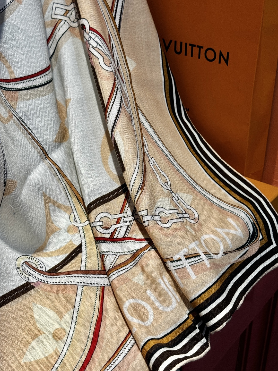 上新❤️ MONOGRAM JACQUARD DENIM140丝绒 方巾 【高定版 双面同色】有些款式他