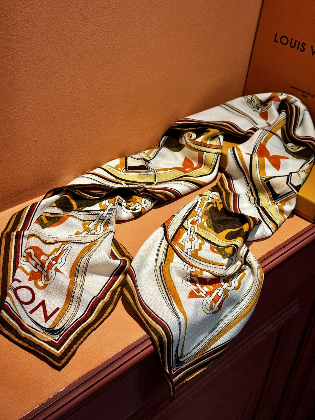 上新❤️ MONOGRAM JACQUARD DENIM140丝绒 方巾 【高定版 双面同色】有些款式他