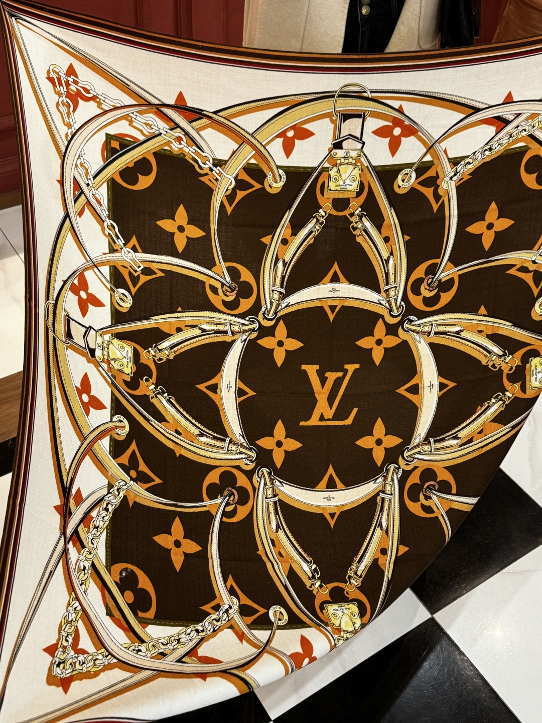 上新❤️ MONOGRAM JACQUARD DENIM140丝绒 方巾 【高定版 双面同色】有些款式他