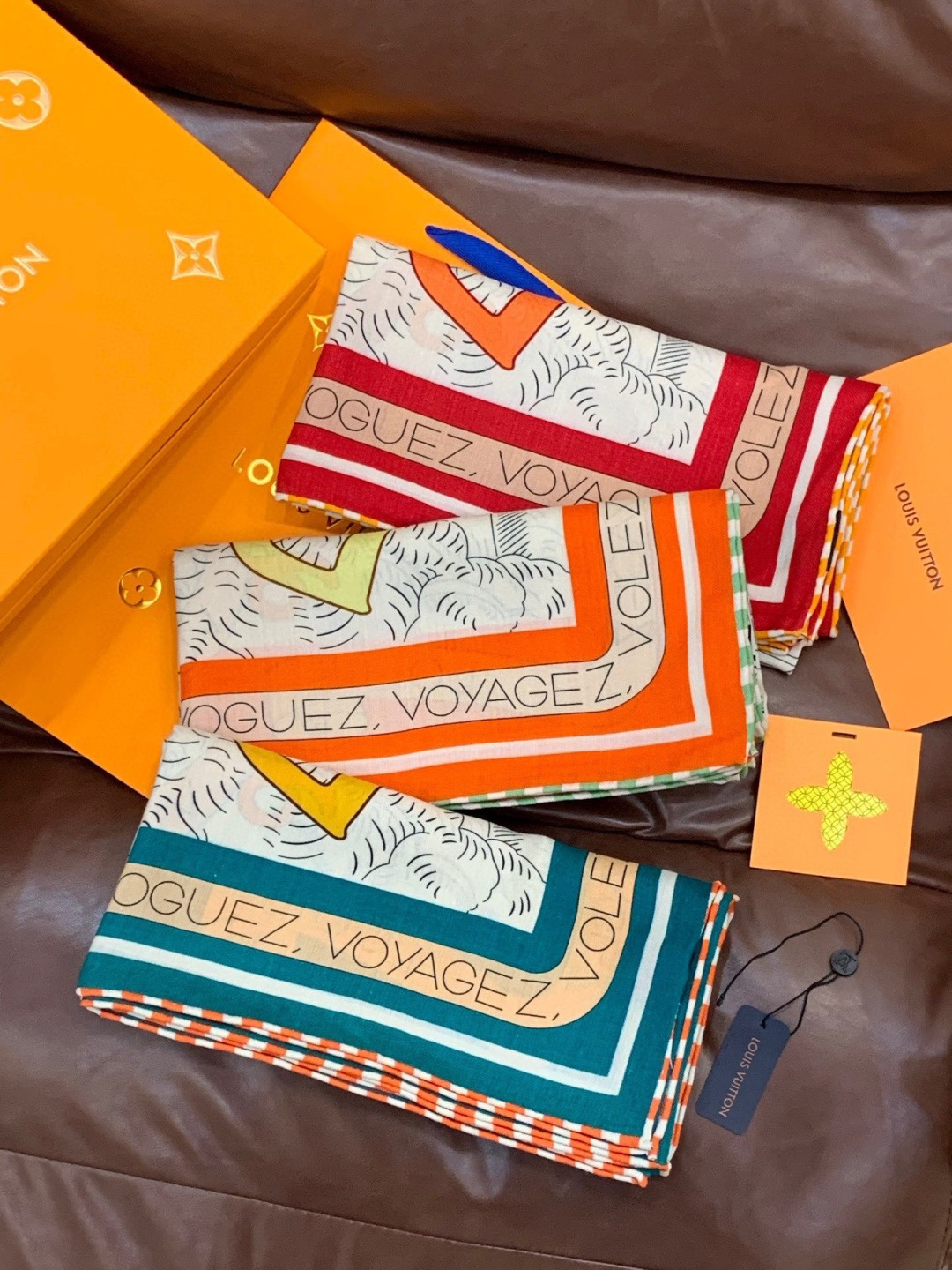 LV x TM 140披肩【140顶级丝绒双面同色披肩】本款LVxTMMonogram Multicol