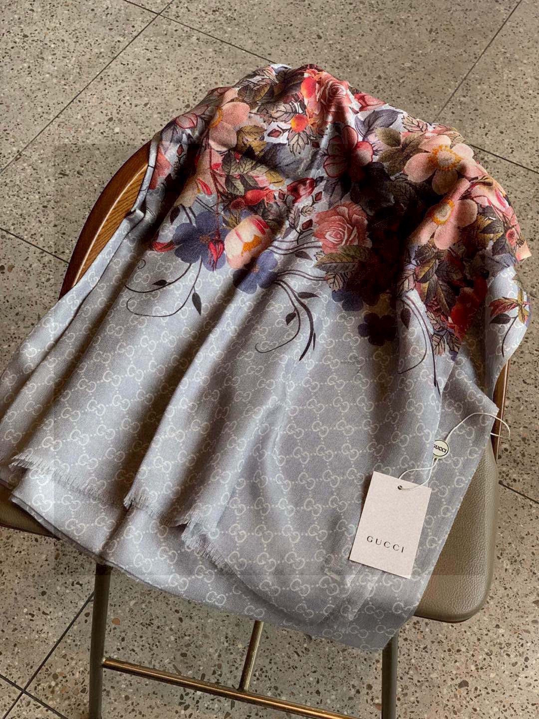 💟秀外慧中，美到过分❗️上身效果疯狂的喜欢❗️Gucci New~300支高端戒指绒！真心美爆了的设计，