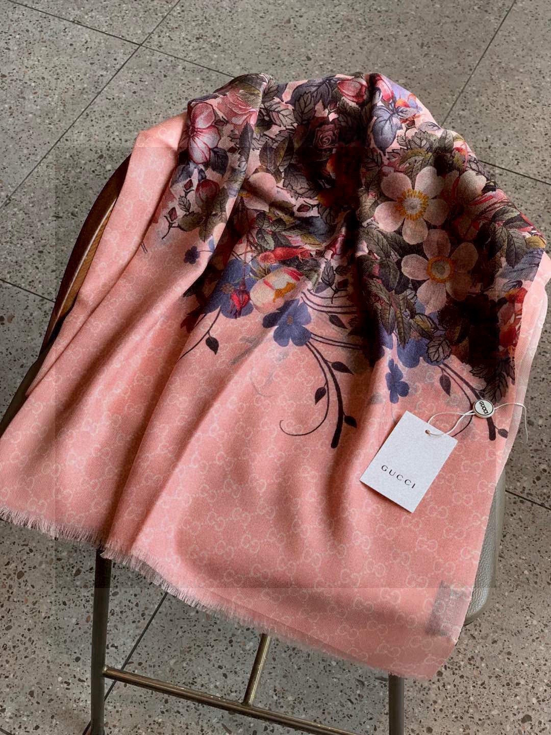 💟秀外慧中，美到过分❗️上身效果疯狂的喜欢❗️Gucci New~300支高端戒指绒！真心美爆了的设计，