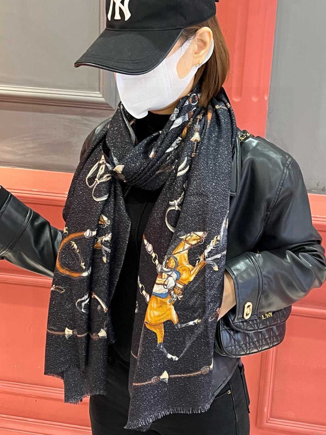 会发光发亮的围巾 新款🆕🏇🏇买了都说好看‼️推荐💕顶级工艺超值‼️爱马仕专柜爆款🎁💟立体呈现图案纹路实物