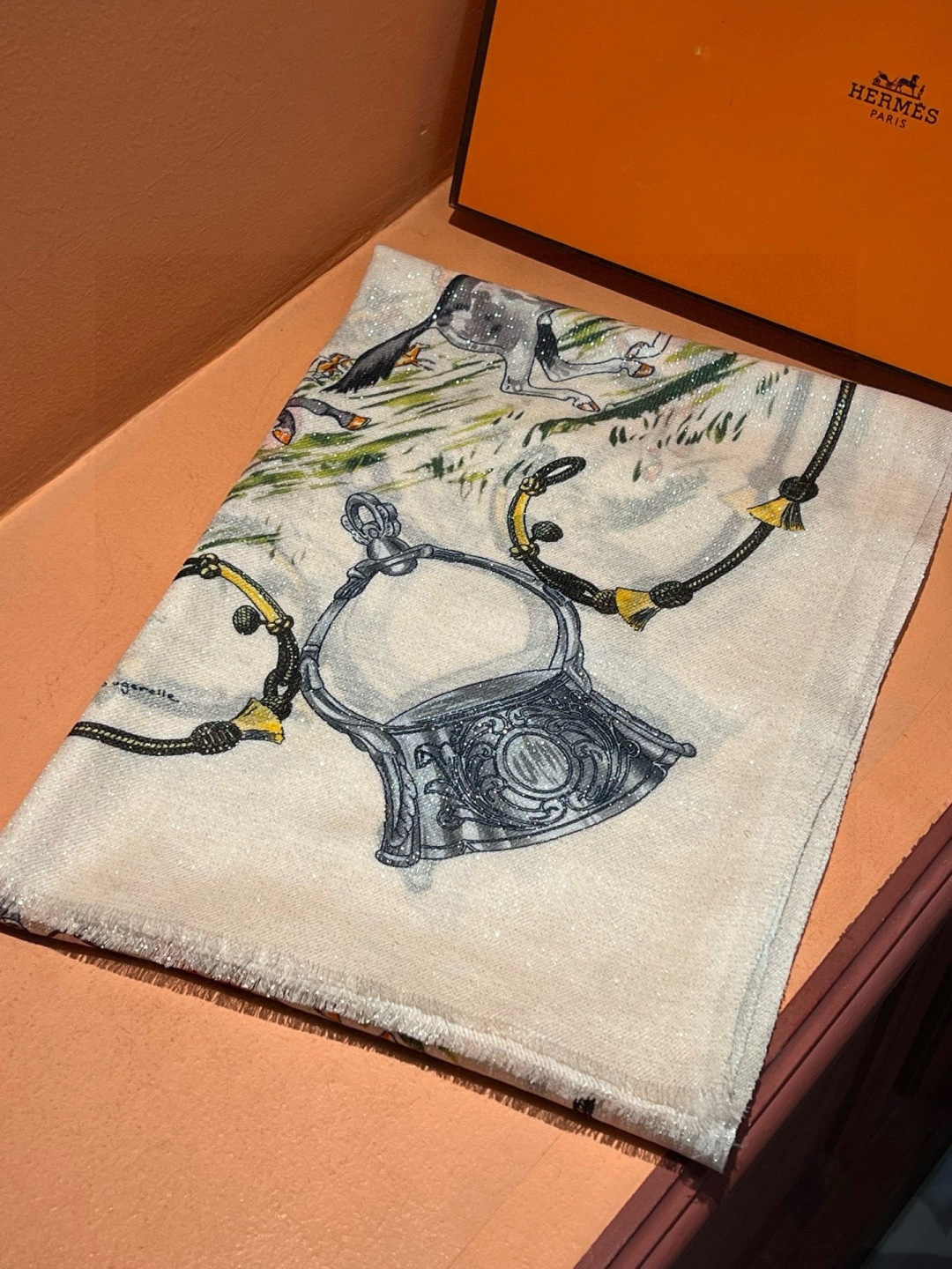 会发光发亮的围巾 新款🆕🏇🏇买了都说好看‼️推荐💕顶级工艺超值‼️爱马仕专柜爆款🎁💟立体呈现图案纹路实物