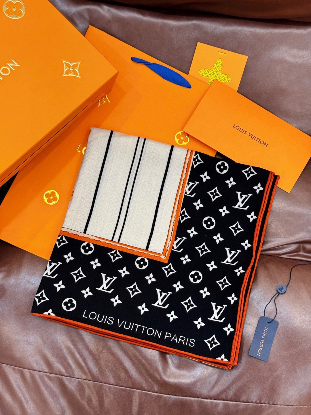 MY NEVERFULL 140丝绒方巾【140顶级丝绒双面同色】My Neverfull 丝绒方巾回溯