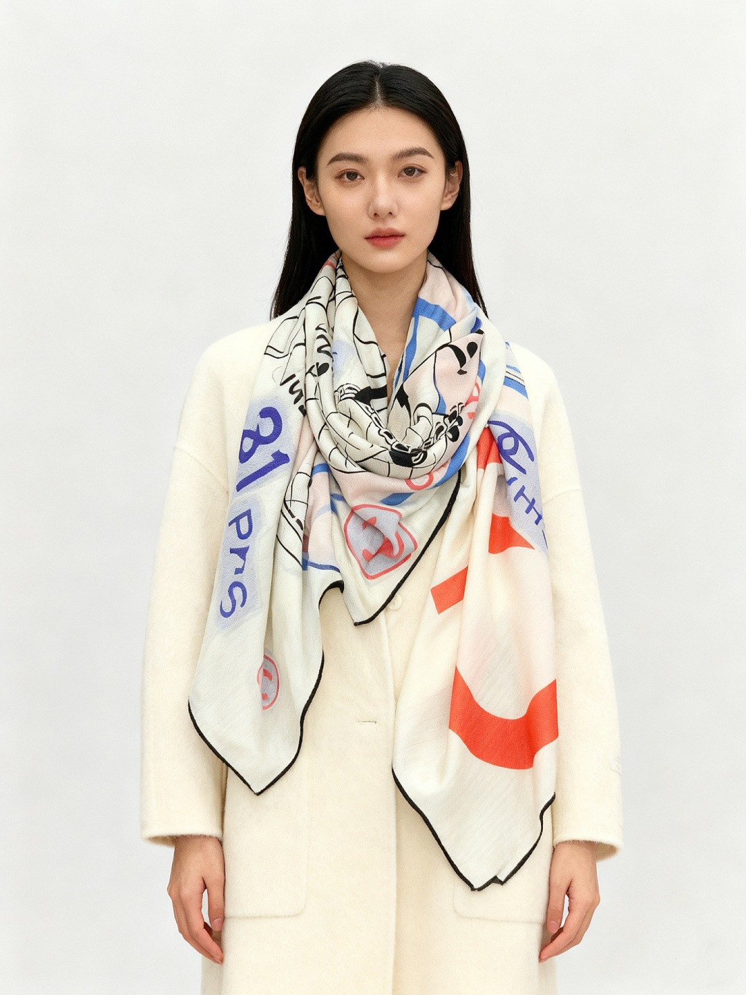 P225 2025秋冬高级成衣系列~Chanel
【140双面同色丝绒披肩】
此系列谱写一曲自由轻灵的赞歌
本系列作品创新演绎品牌的风格符号
尽显无拘无束的自信魅力
优雅浪漫的风格设计
成份:30%桑蚕丝70%羊绒
尺寸:135*135cm