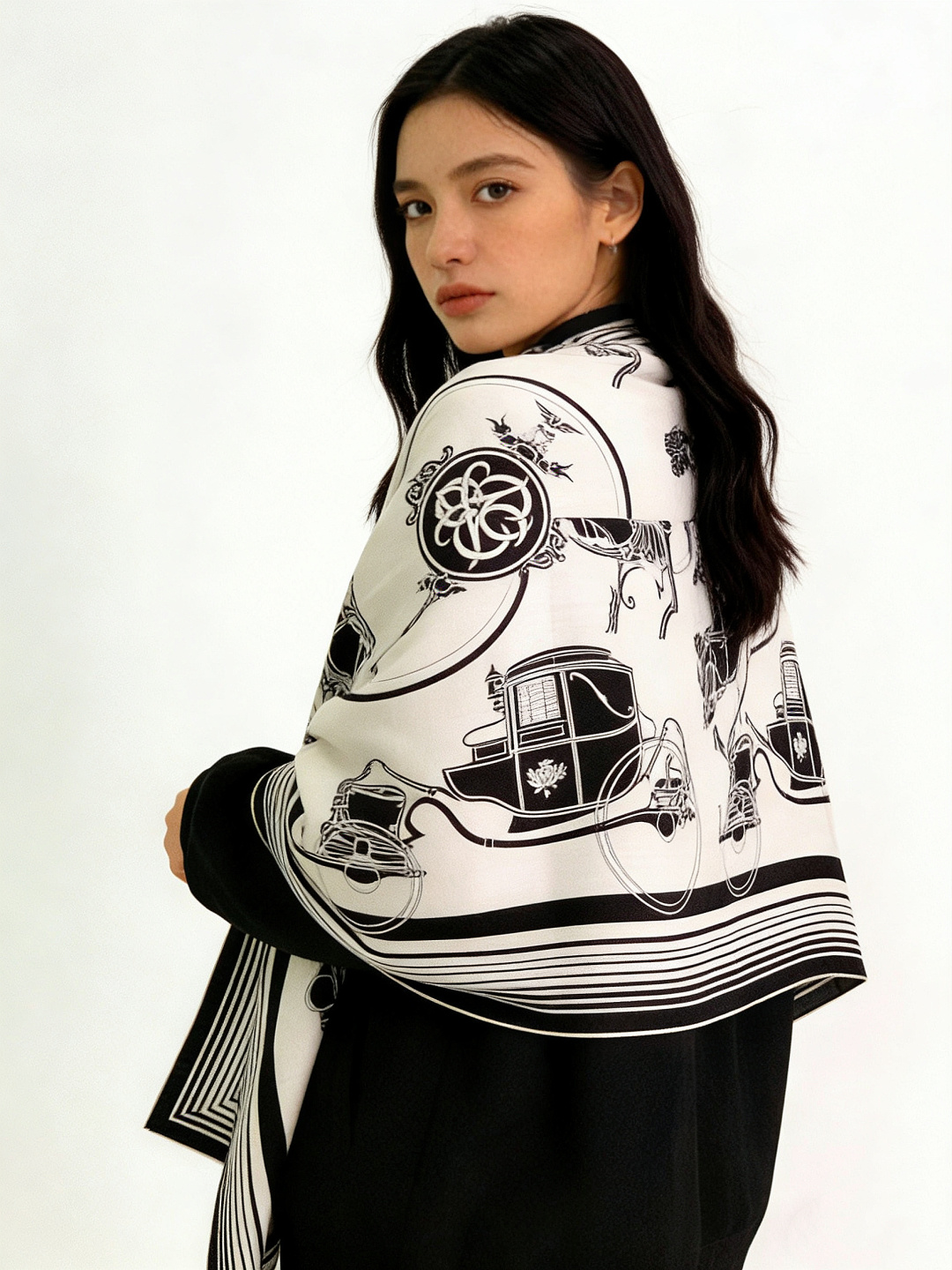 羊绒新款🆕👏👏买了都说好看‼️推荐💕爱马仕双面同色羊绒方巾【双面同色140】，顶级工艺超值‼️爱马仕专柜