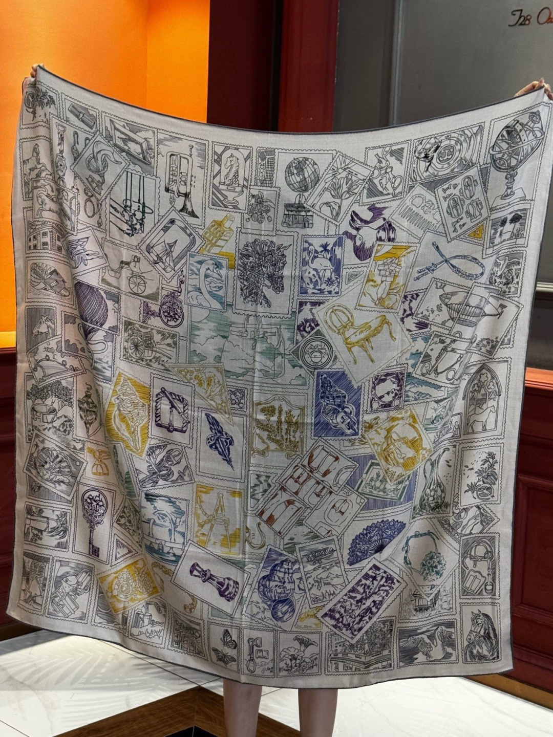 💟2025年秋冬抢先 上新💞【双面同色丝毛方巾】手工卷边山羊绒和真丝混纺披肩（70%山羊绒，30%桑蚕丝