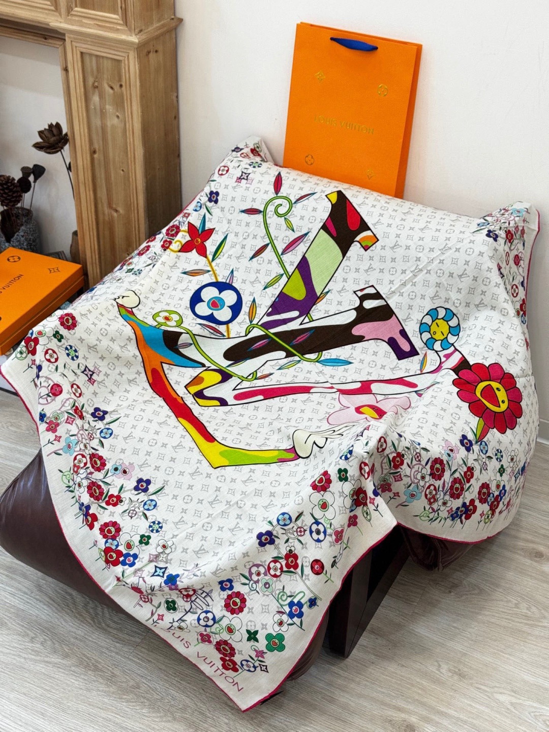 LV x TM SUPERFLAT FLOWERS 140 披肩【140顶级丝绒双面同色印花】LV x 