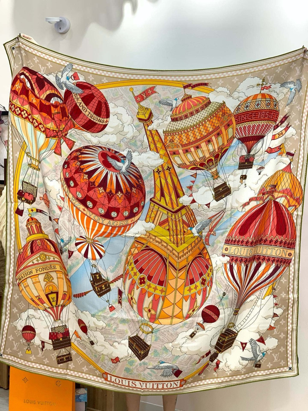 LV x TM 140披肩【140顶级丝绒双面同色披肩】本款LVxTMMonogram Multicol