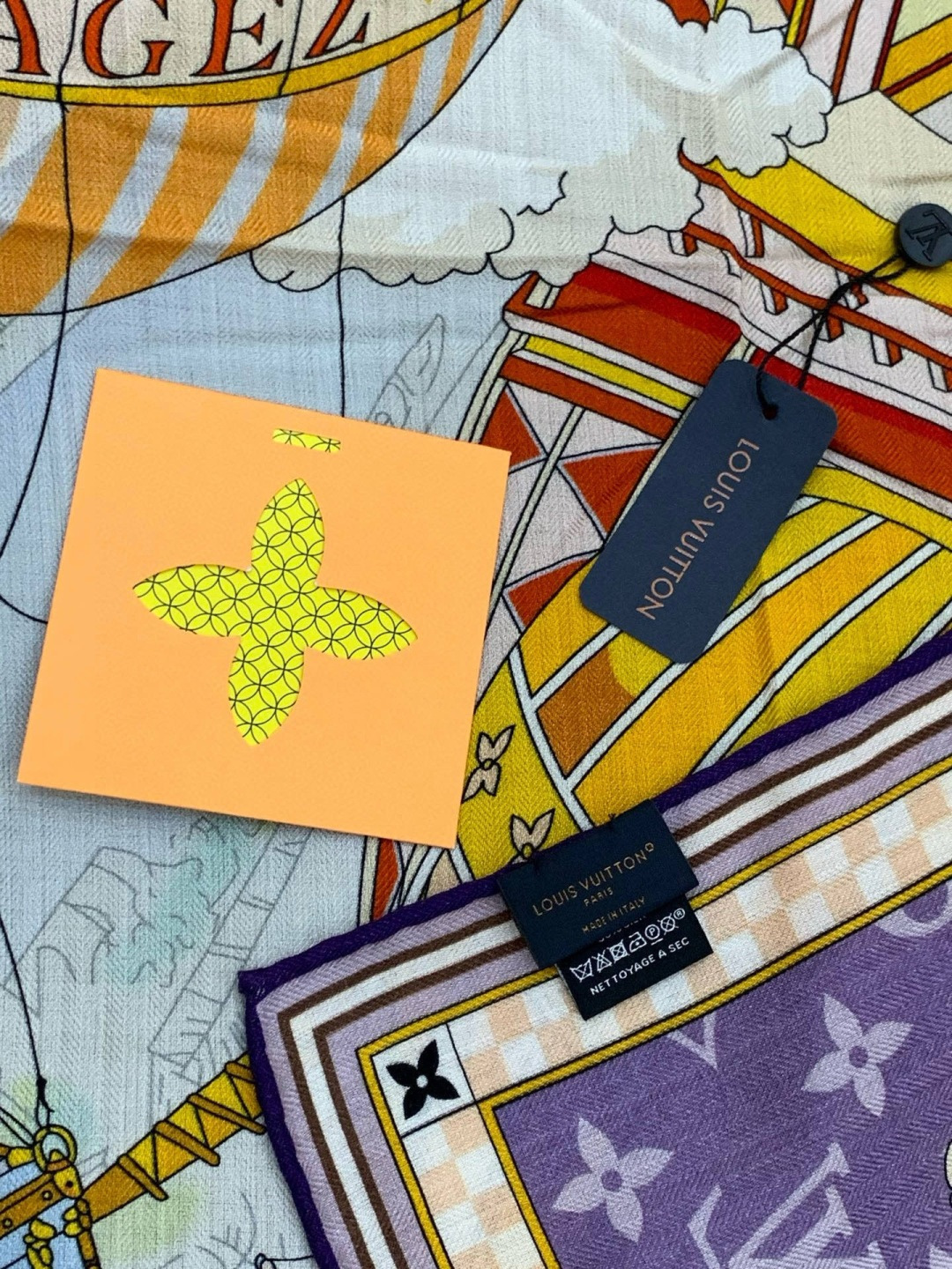 LV x TM 140披肩【140顶级丝绒双面同色披肩】本款LVxTMMonogram Multicol