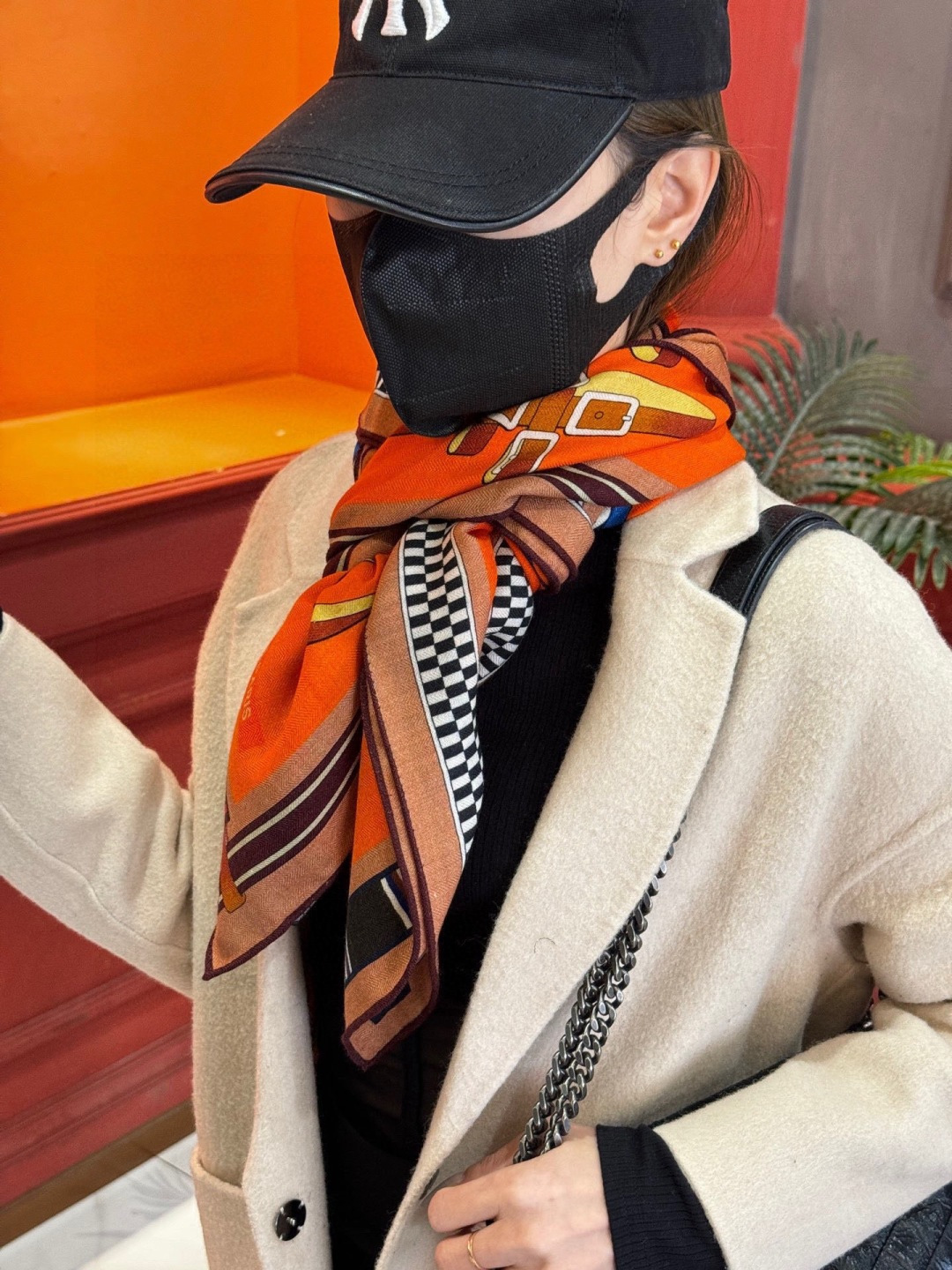 ❄️【双面同色】原单爱马仕140cm丝绒方巾💕 《马术密匙》，十九世纪的商品图录汇集了手工匠们的系列产品