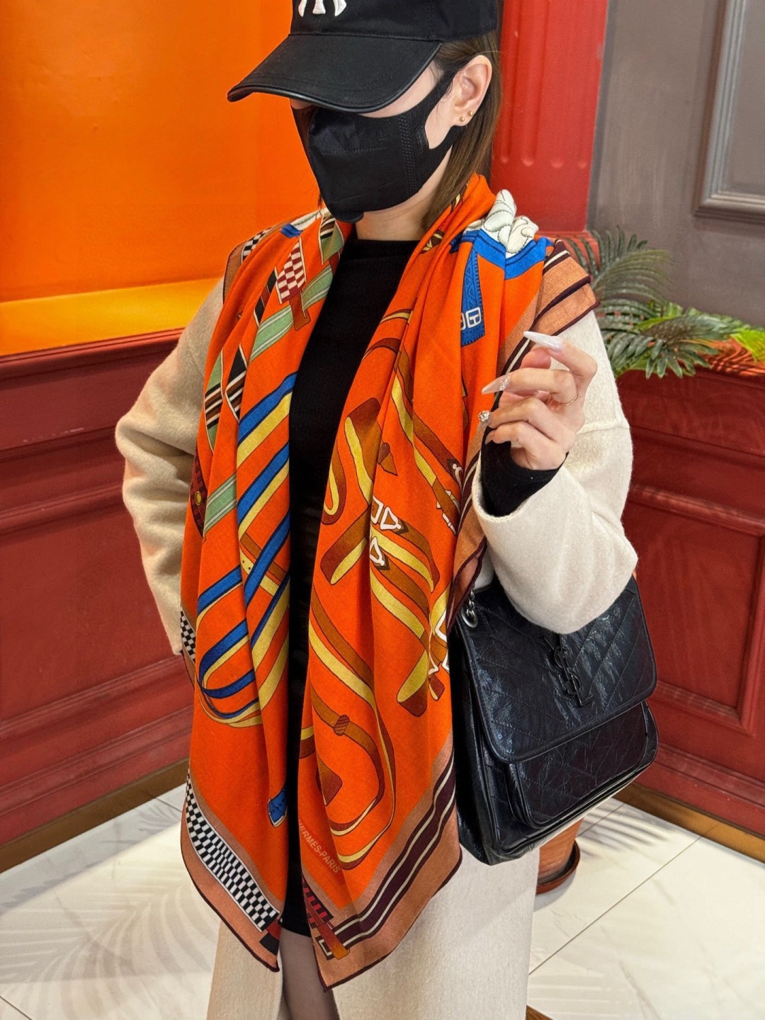 ❄️【双面同色】原单爱马仕140cm丝绒方巾💕 《马术密匙》，十九世纪的商品图录汇集了手工匠们的系列产品