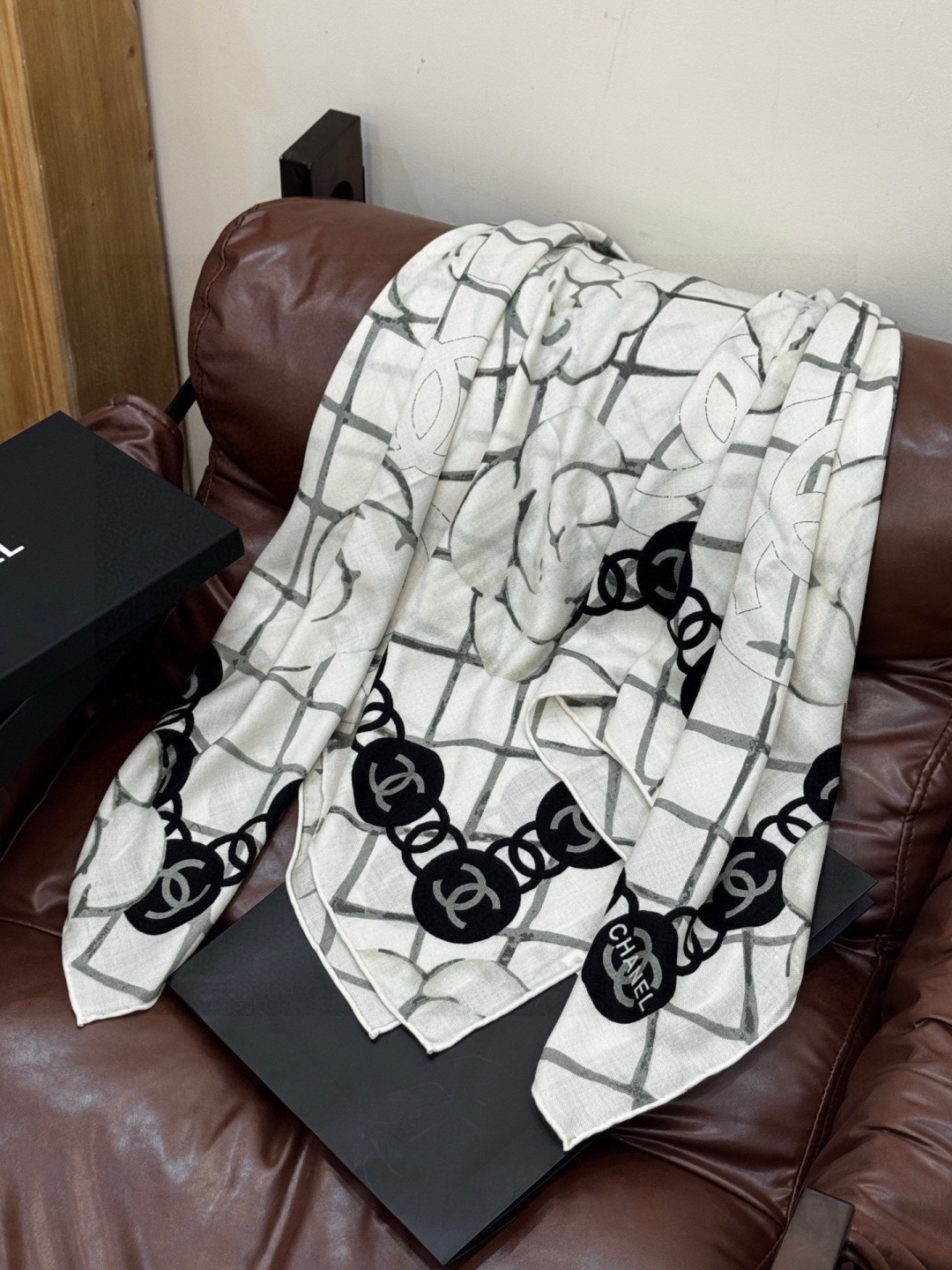 📦新款💖💖🏻🏻【山茶花印花140】140丝绒双面同色印花方巾‼️抢‼️VIP推荐 ‼️下手一定要快【高端