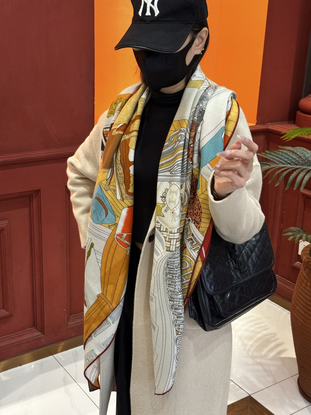 💟上新💞｛24号之谜｝羊绒大方巾[双面同色140]手工卷边H家是创意和作品故事的无限源泉，每季皆推出全新