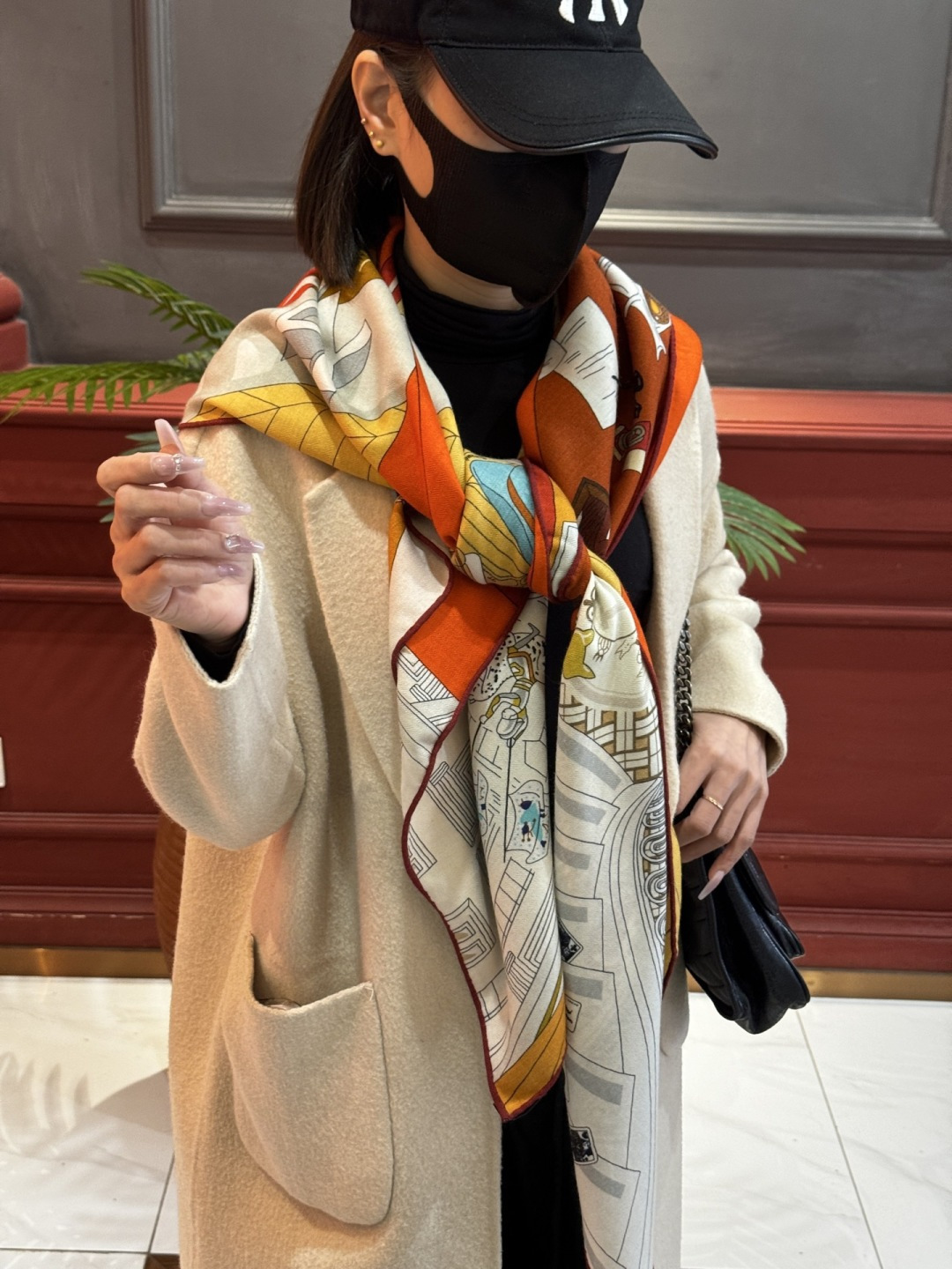 💟上新💞｛24号之谜｝羊绒大方巾[双面同色140]手工卷边H家是创意和作品故事的无限源泉，每季皆推出全新