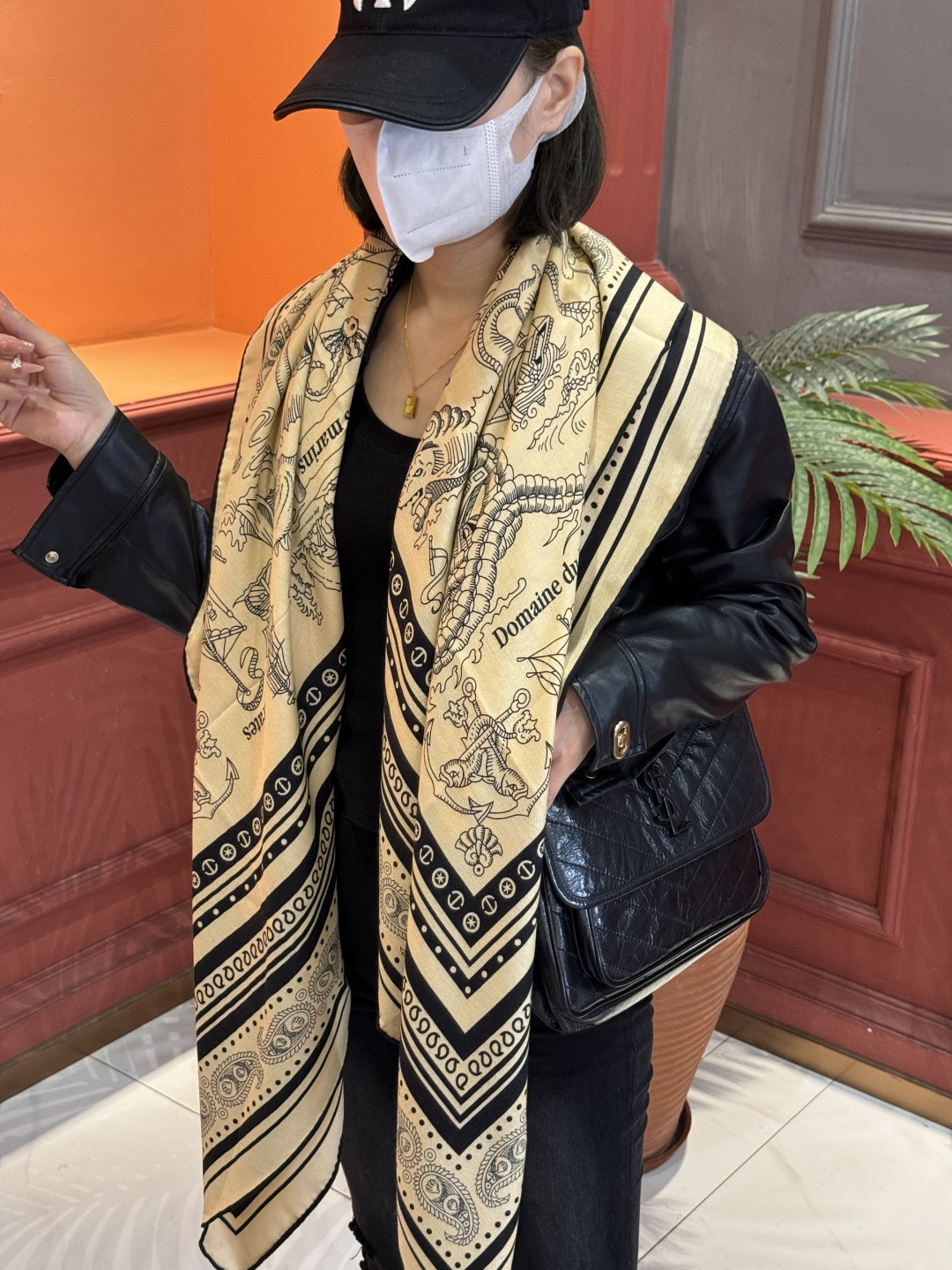 羊绒新款🆕👏👏买了都说好看‼️推荐💕爱马仕双面同色羊绒方巾【水手纹身双面同色140】，顶级工艺超值‼️爱