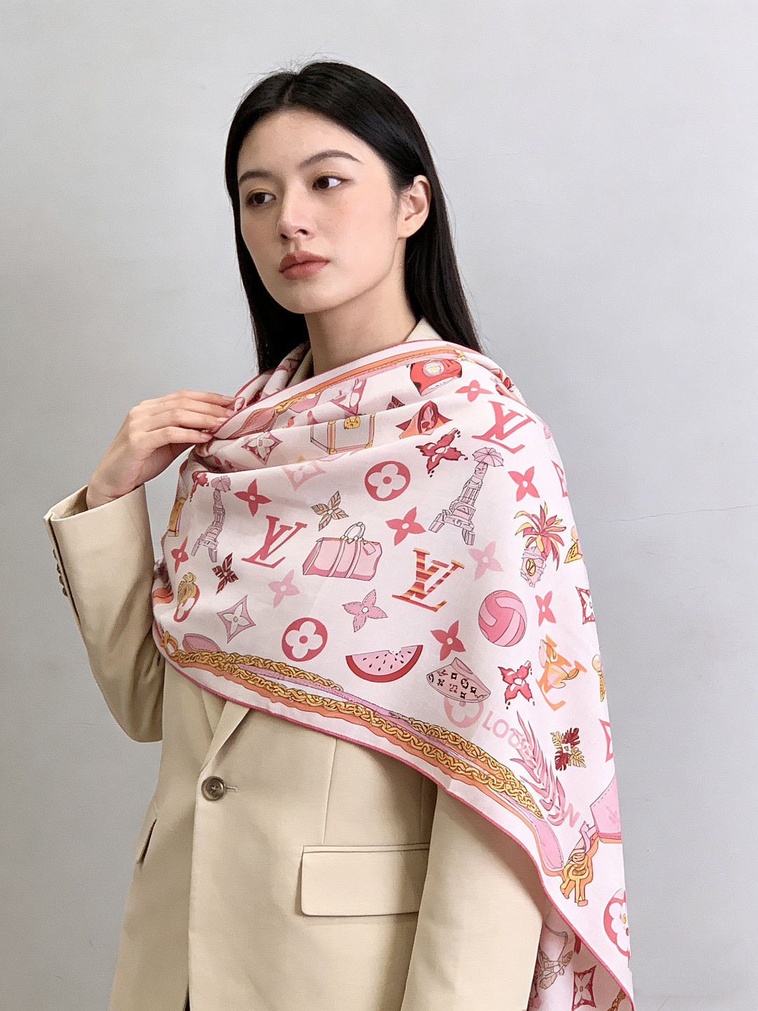 LV x TM 140披肩【140顶级丝绒双面同色披肩】本款LVxTMMonogram Multicol