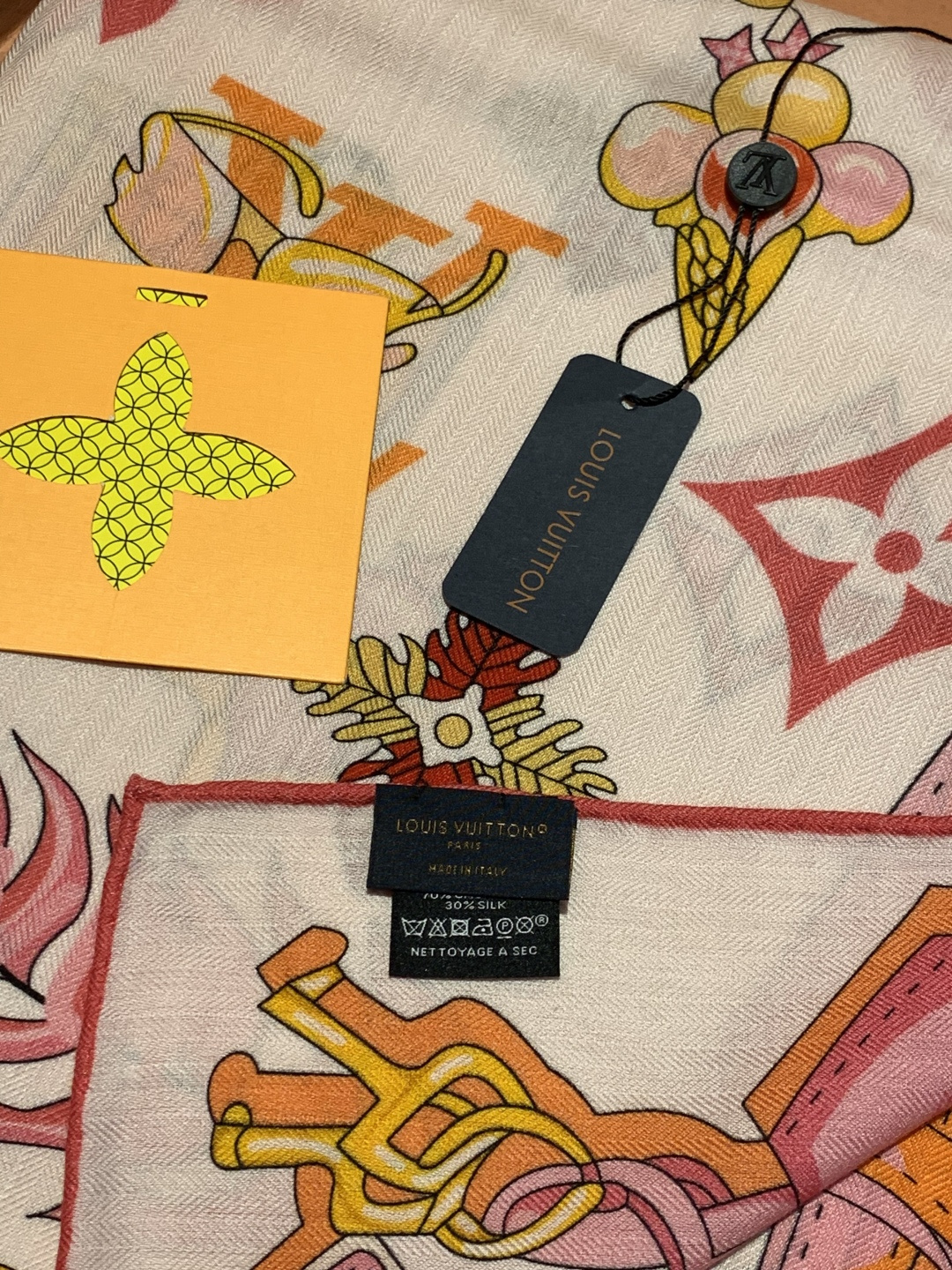 LV x TM 140披肩【140顶级丝绒双面同色披肩】本款LVxTMMonogram Multicol