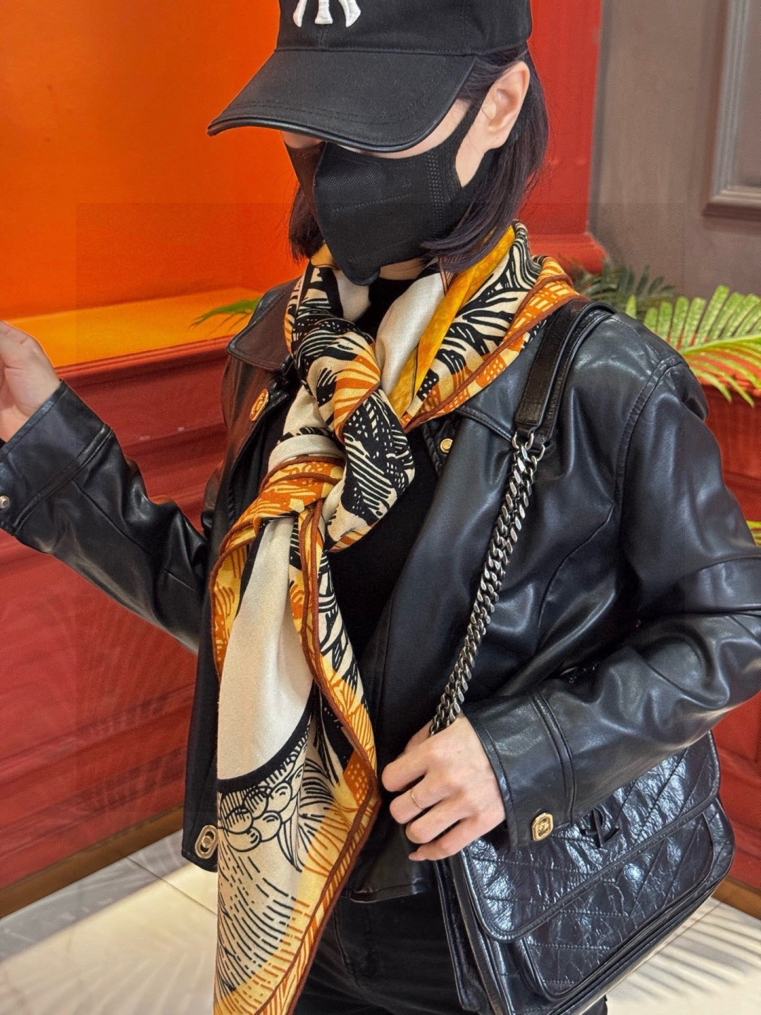 H，目前最热门的 “超现实爱马仕枢纽” 风靡全宇宙，听名字就充斥着未来空间♥️艺术品一样的存在，会绝版的