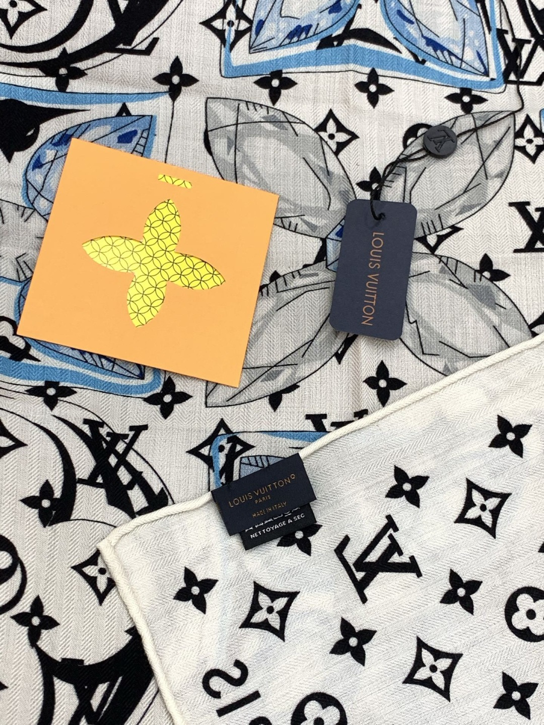 LV x TM 140披肩【140顶级丝绒双面同色披肩】本款LVxTMMonogram Multicol