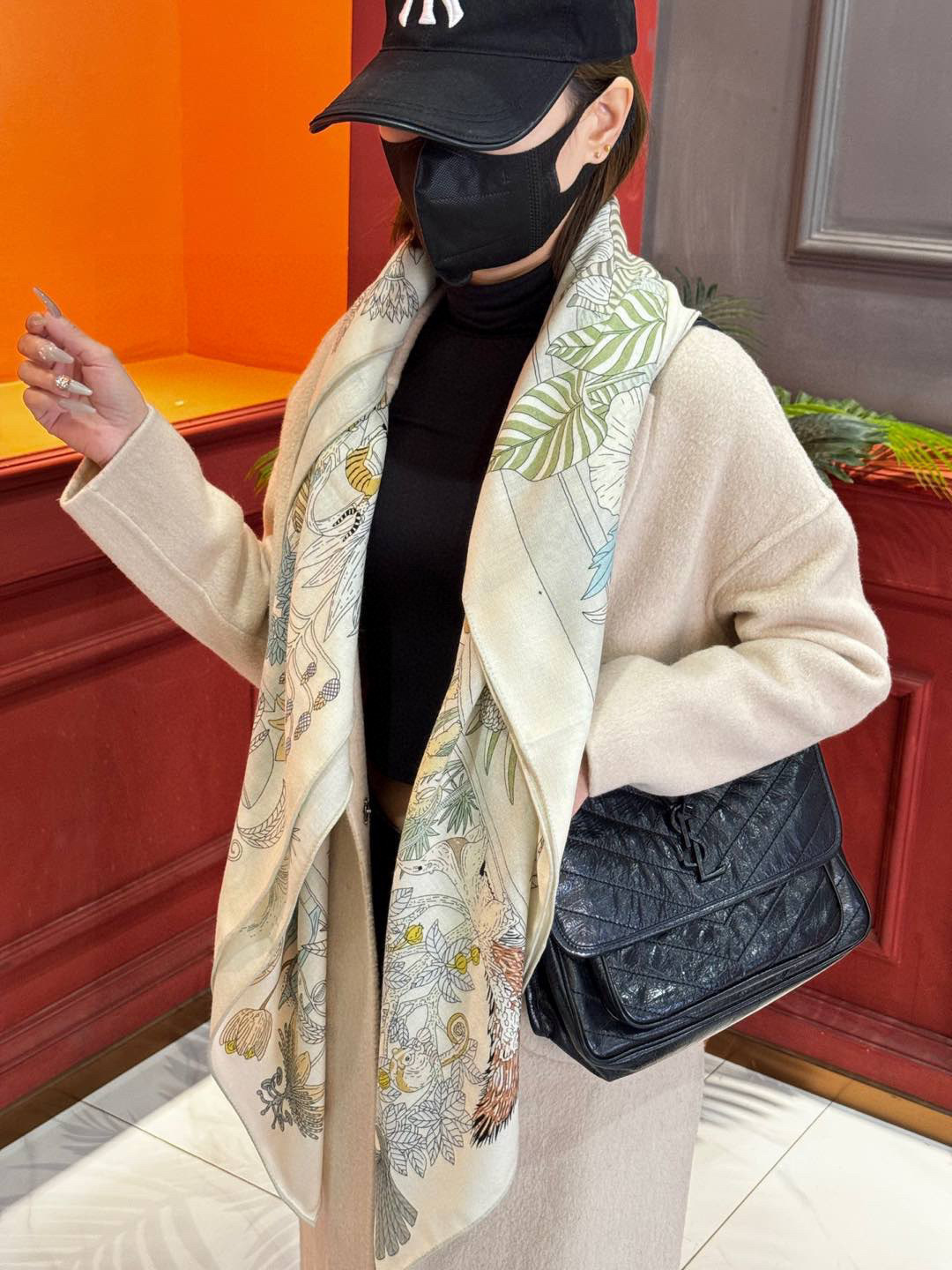 羊绒新款🆕👏买了都说好看‼️推荐💕爱马仕双面同色羊绒方巾，【奇珍乐园双面同色140】顶级工艺超值‼️爱马