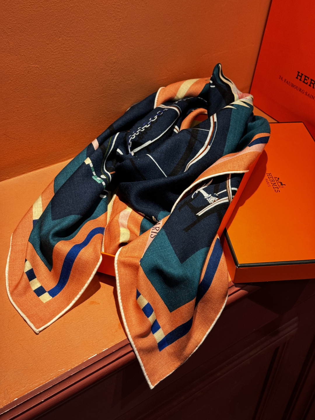 ❄️【双面同色】原单爱马仕140cm丝绒方巾💕 《平衡马车》，没有体验过野村大辅的豪华马车，就不算拥有丰