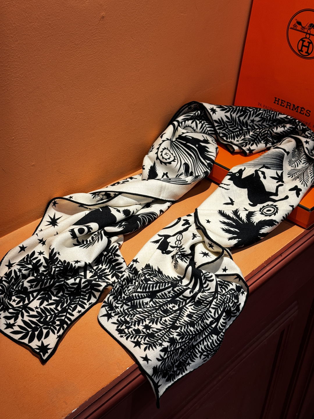 ❄️【双面同色】原单爱马仕140cm丝绒方巾💕 《平衡马车》，没有体验过野村大辅的豪华马车，就不算拥有丰