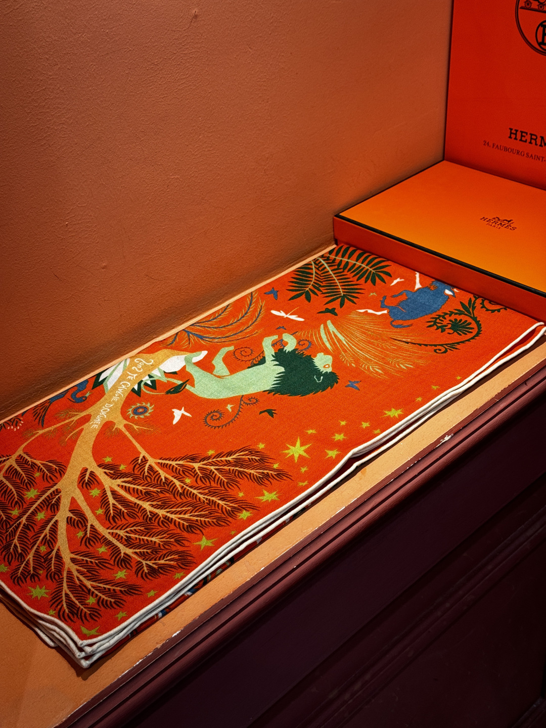 ❄️【双面同色】原单爱马仕140cm丝绒方巾💕 《平衡马车》，没有体验过野村大辅的豪华马车，就不算拥有丰