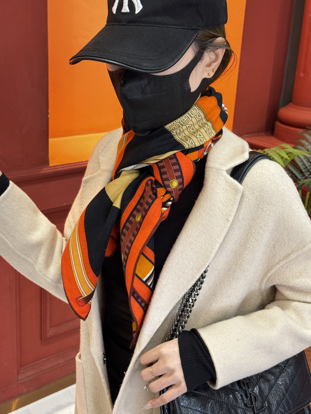 ❄️【双面同色】原单爱马仕140cm丝绒方巾💕 《马术密匙》，十九世纪的商品图录汇集了手工匠们的系列产品