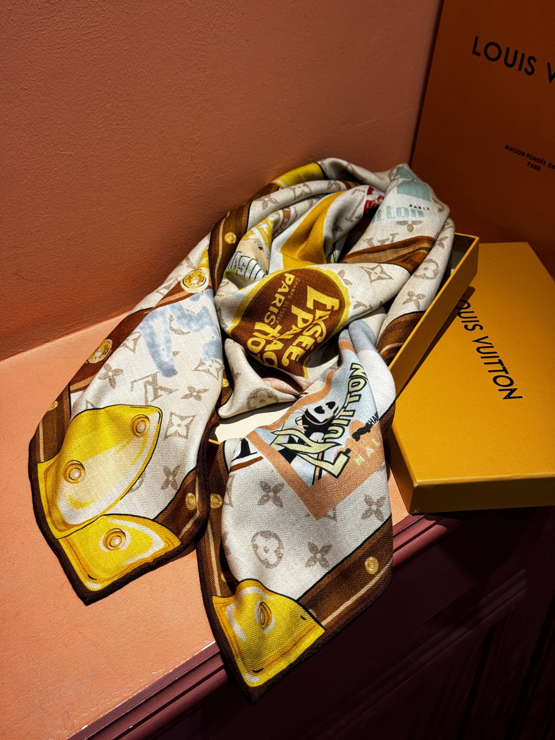 【LV】上新❤️ 路易威登 一款值得品细节的高货抠细节，从一个小块的配色去打败市场货140方巾 二个配色