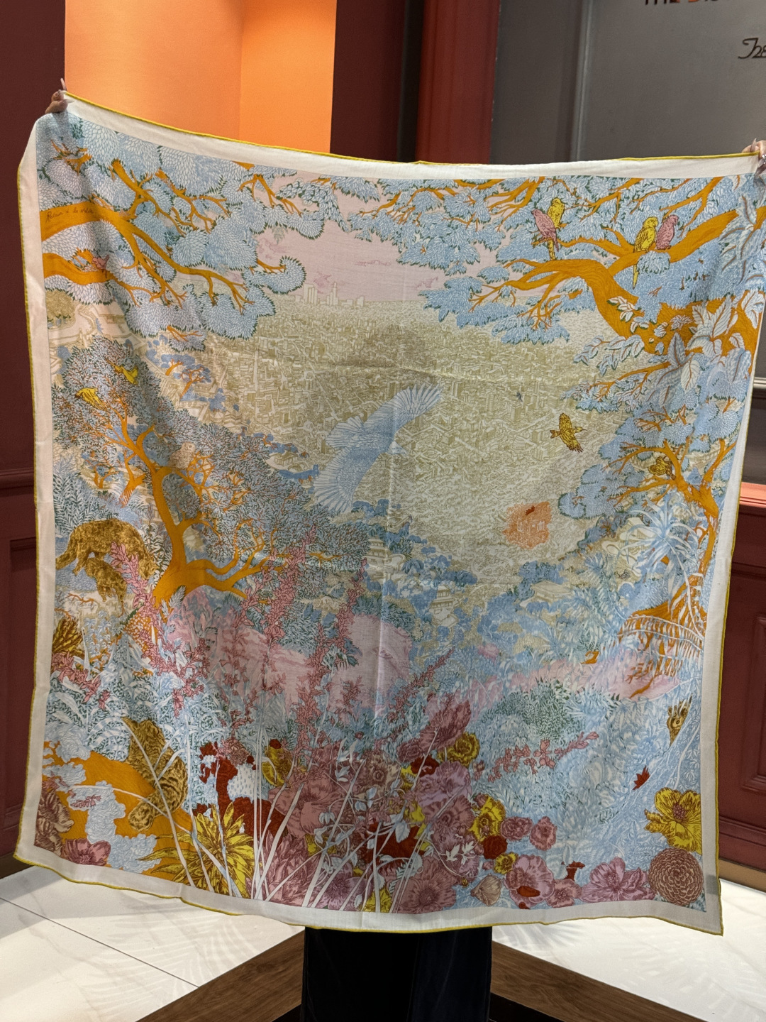 爱马仕～秋冬搭配利器❗️顶级双面同色 版真丝羊绒披肩！！1条等于2条】点睛精彩，图案和配色都超级喜欢，又