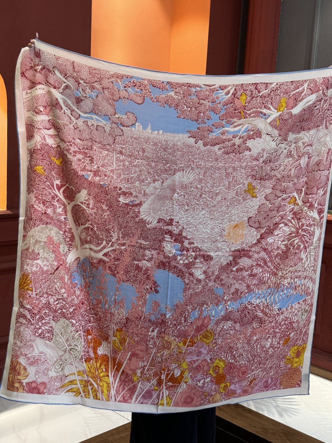 爱马仕～秋冬搭配利器❗️顶级双面同色 版真丝羊绒披肩！！1条等于2条】点睛精彩，图案和配色都超级喜欢，又