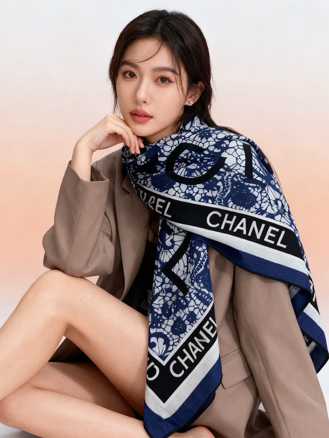 2025秋冬高级成衣系列～Chanel 【140双面同色丝绒披肩】此系列谱写一曲自由轻灵的赞歌本系列作品