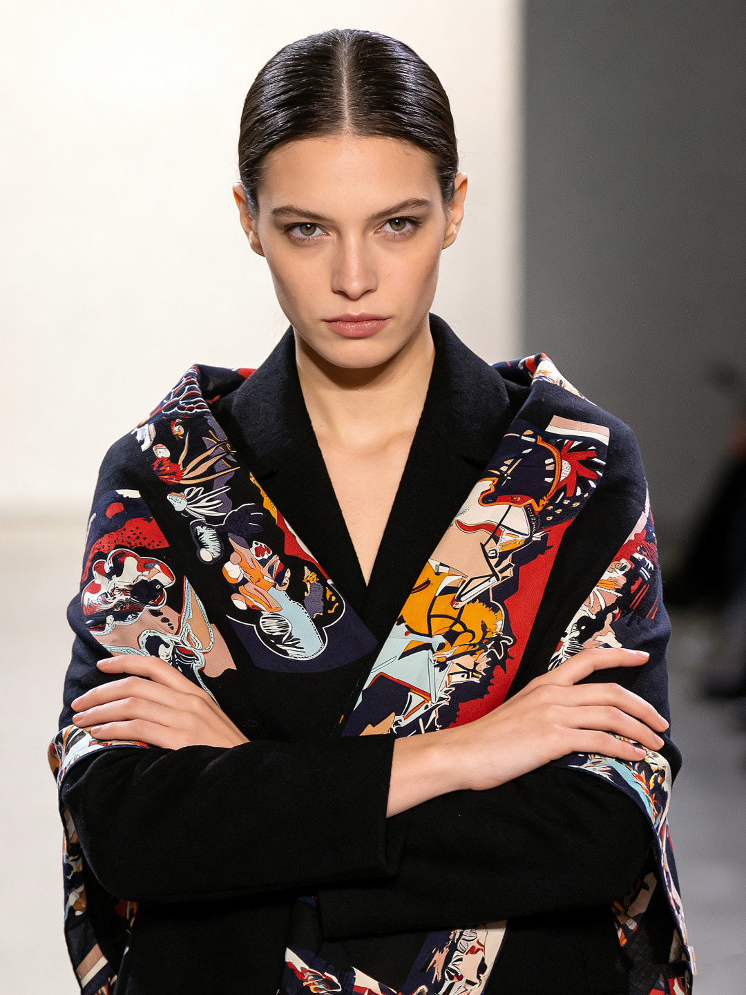 NO:642755,Everyone who bought the new cashmere style said it looks good. I recommend the Hermès double-sided same-color cashmere square scarf [double-sided same color 140]. The top-notch craftsmanship is a great value. The Hermès counter hit three-dimensionally presents the pattern and texture. The real thing is of extremely high grade. Special craftsmanship. High-end research and development. Stunning. The special cutting-edge craftsmanship is loved by Bai Fumei. Whether it is quality, style or price, it makes them scream for big brand control. Super high cost performance.  Definitely worth buying, size 140cm*140cm, 70 cashmere silk high version scarf, high version scarf, hermes, real silk19860909羊绒新款买了都说好看推荐爱马仕双面同色羊绒方巾【双面同色140】,顶级工艺超值爱马仕专柜爆款立体呈现图案纹路实物档次极高特殊工艺高端研发惊艳问世特殊尖端工艺处理受到白富美的喜欢 无论是品质 款式 价格都令大牌控的她们尖叫 超高性价比 绝对值得入手尺寸140cm*140cm,70羊绒真丝高版本围巾,高版本围巾,hermes,real silk,scarf