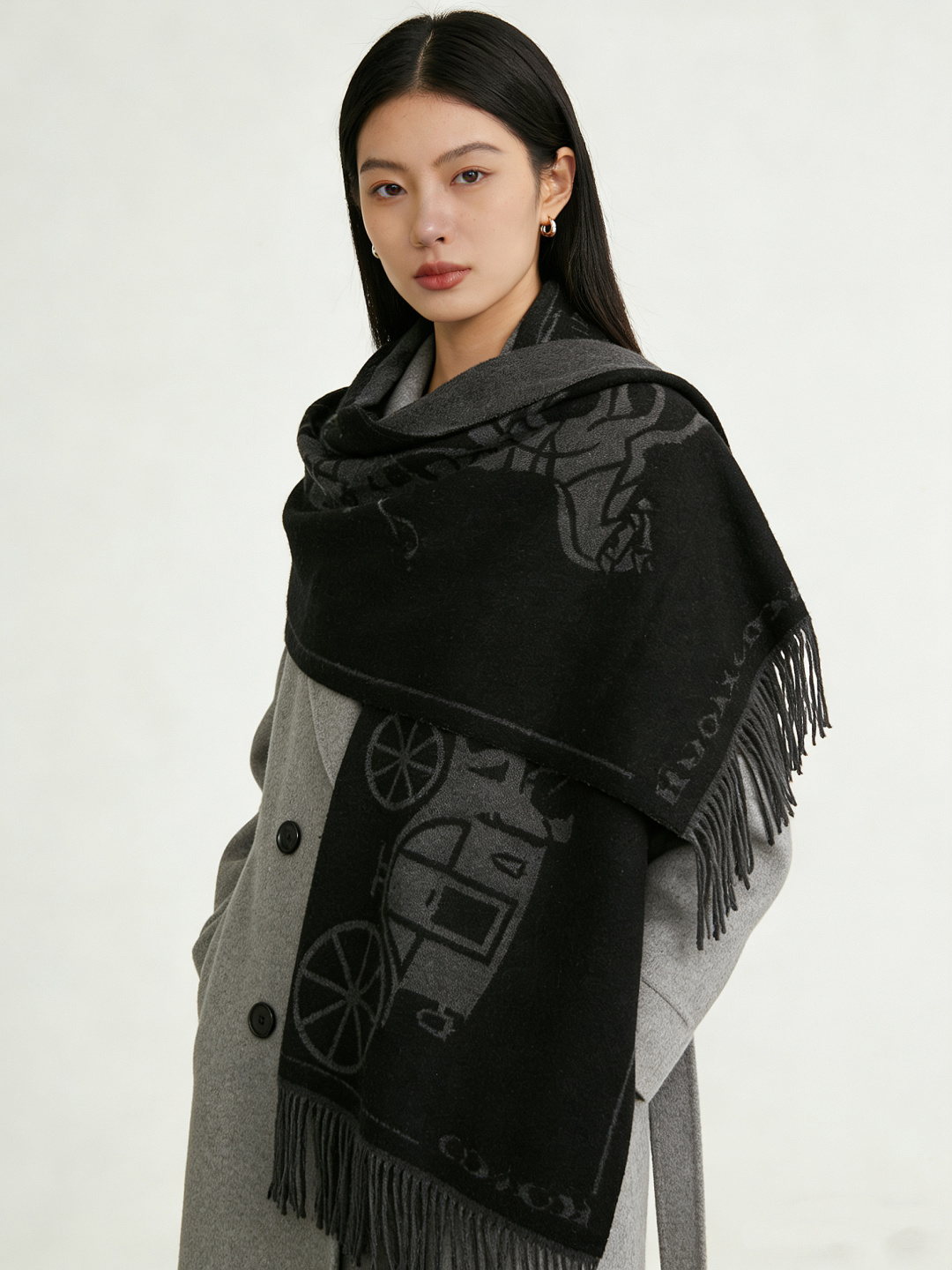 蔻驰 2025年新款到！Coach爆款！披肩也太好看了吧！不仅有颜值还有品质，手感超级软糯和舒服，尺寸1