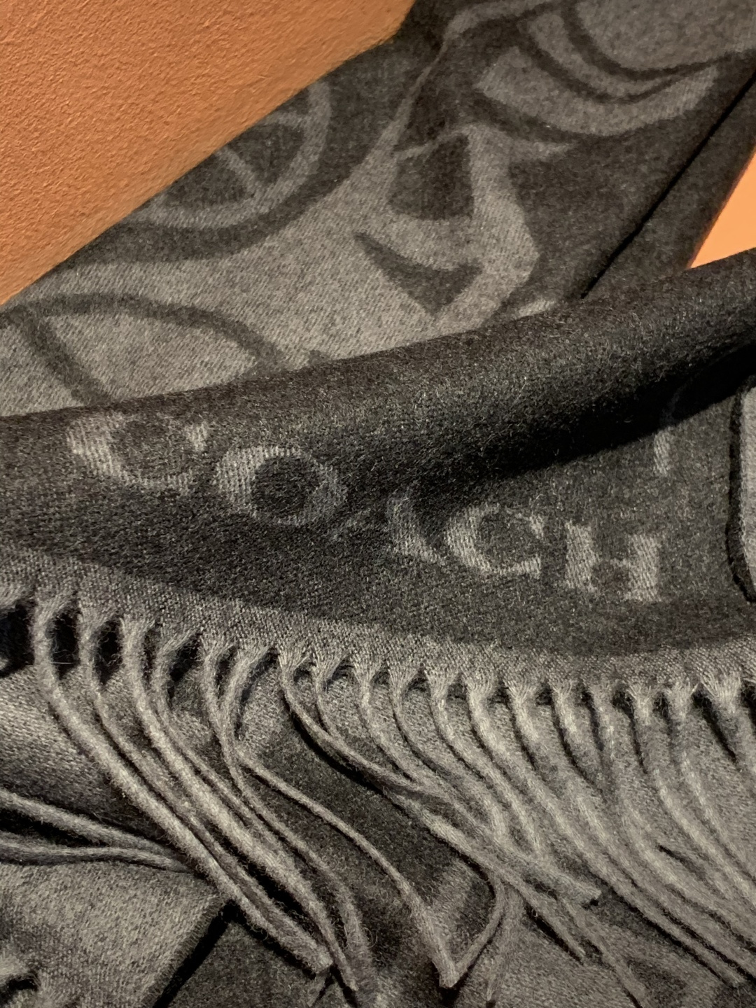 蔻驰 2025年新款到！Coach爆款！披肩也太好看了吧！不仅有颜值还有品质，手感超级软糯和舒服，尺寸1