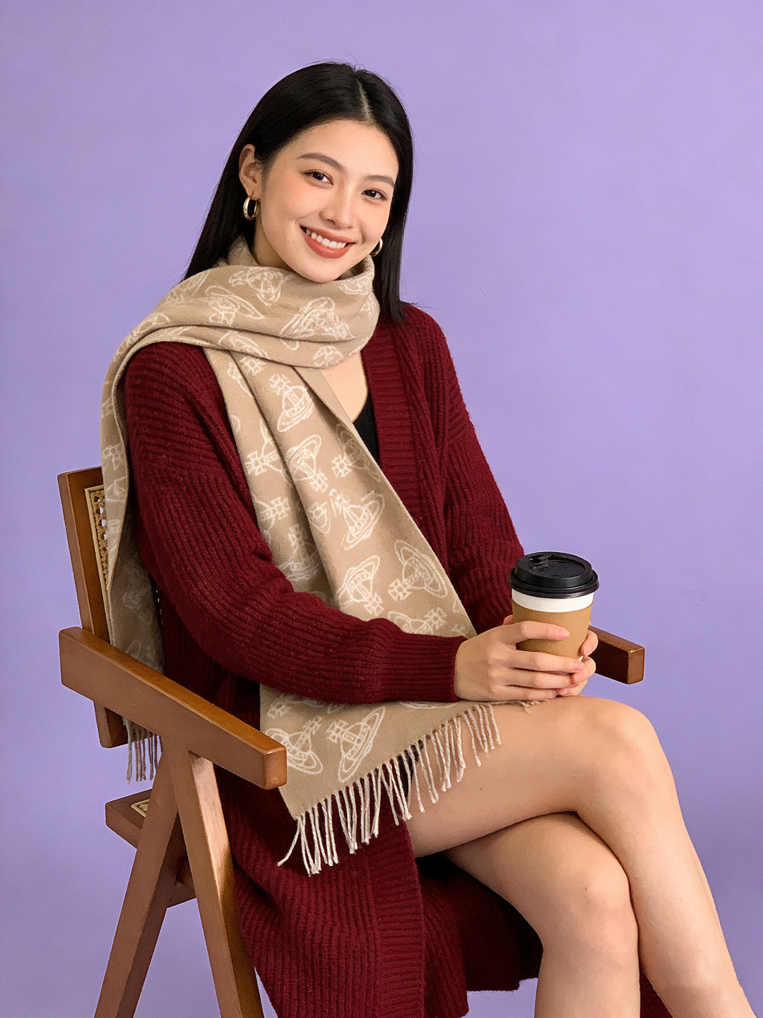 时髦女孩必备，土星🪐，西太后单品！羊羔毛围巾披肩两用！尺寸：40cm*180cm