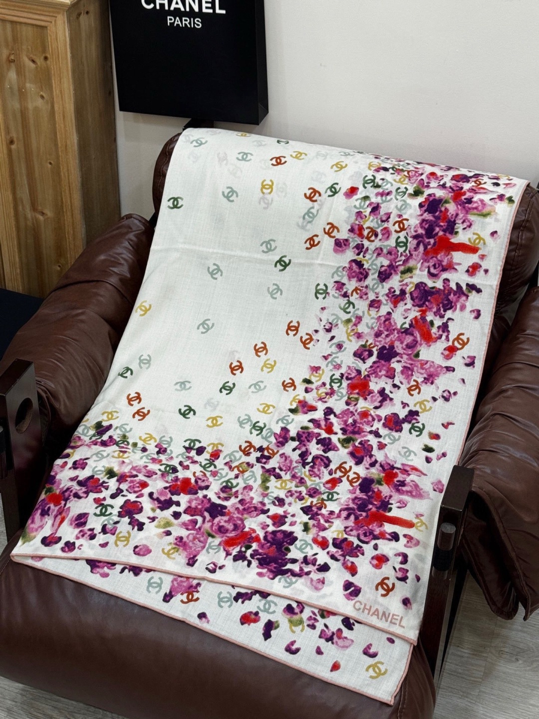 🌸·春日碎花20。 Chanel 140丝绒双面披肩25新款碎花花披肩超级有氛围感135*135cm的大