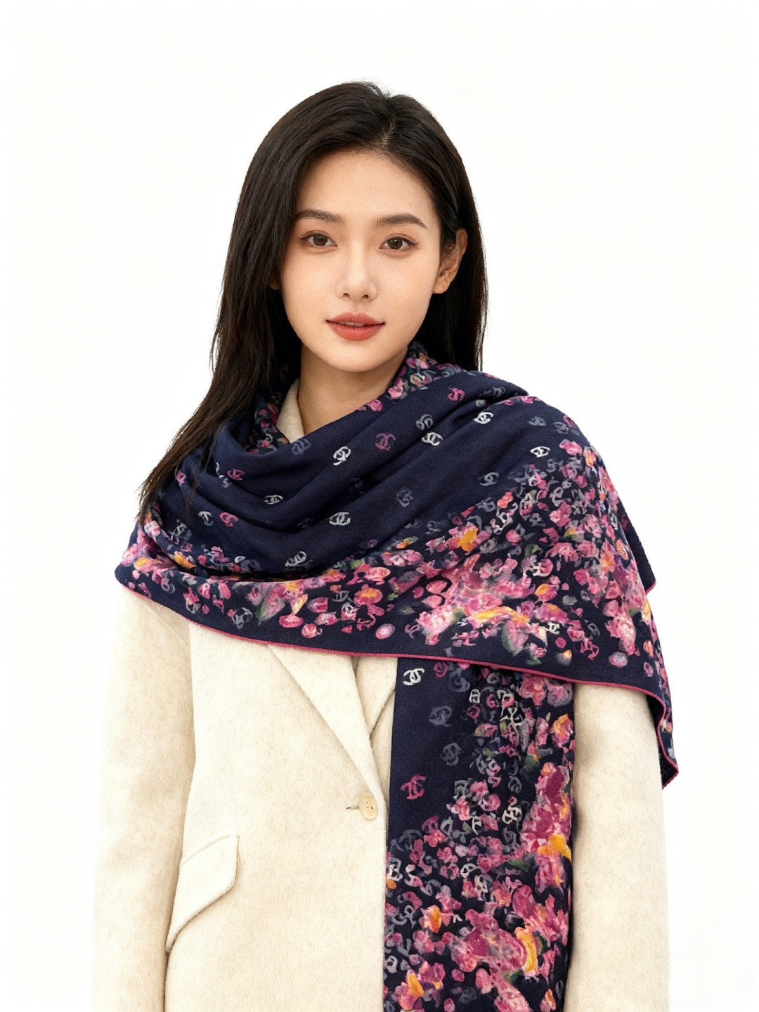 🌸·春日碎花20。 Chanel 140丝绒双面披肩25新款碎花花披肩超级有氛围感135*135cm的大