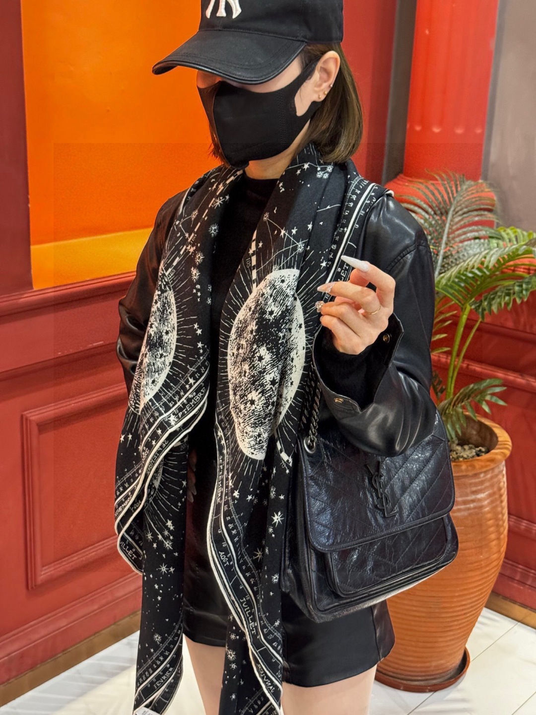 上新💞D家丝巾｛140cm真丝羊绒｝桑蚕丝+羊绒现由彼得罗•鲁福 (Pietro RUffo） 设计的D