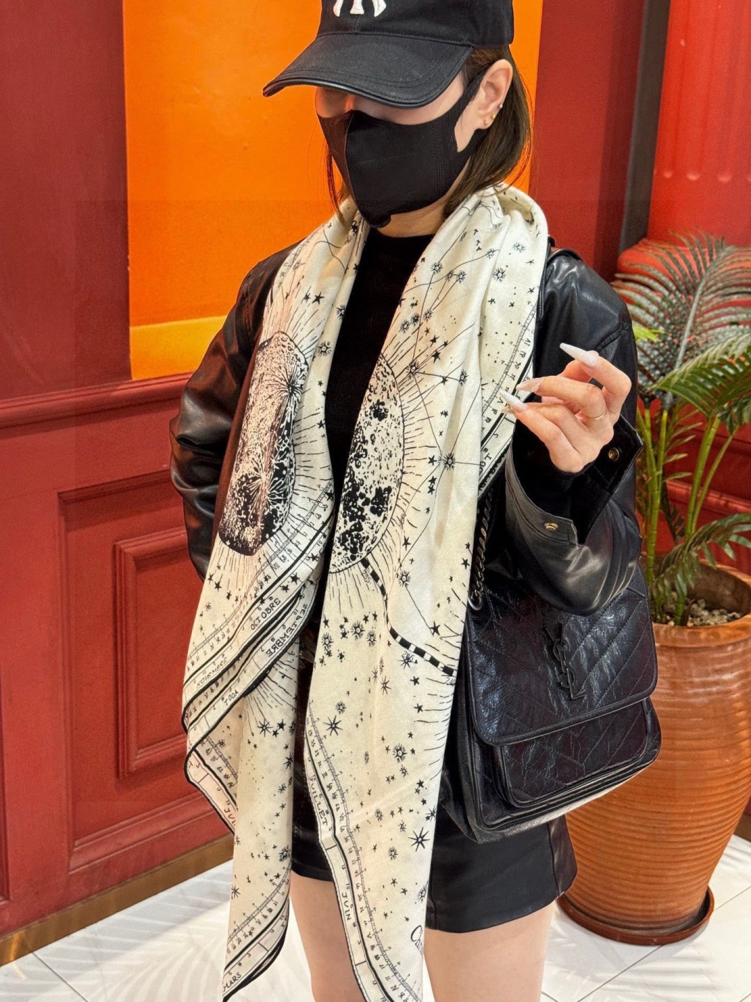 上新💞D家丝巾｛140cm真丝羊绒｝桑蚕丝+羊绒现由彼得罗•鲁福 (Pietro RUffo） 设计的D